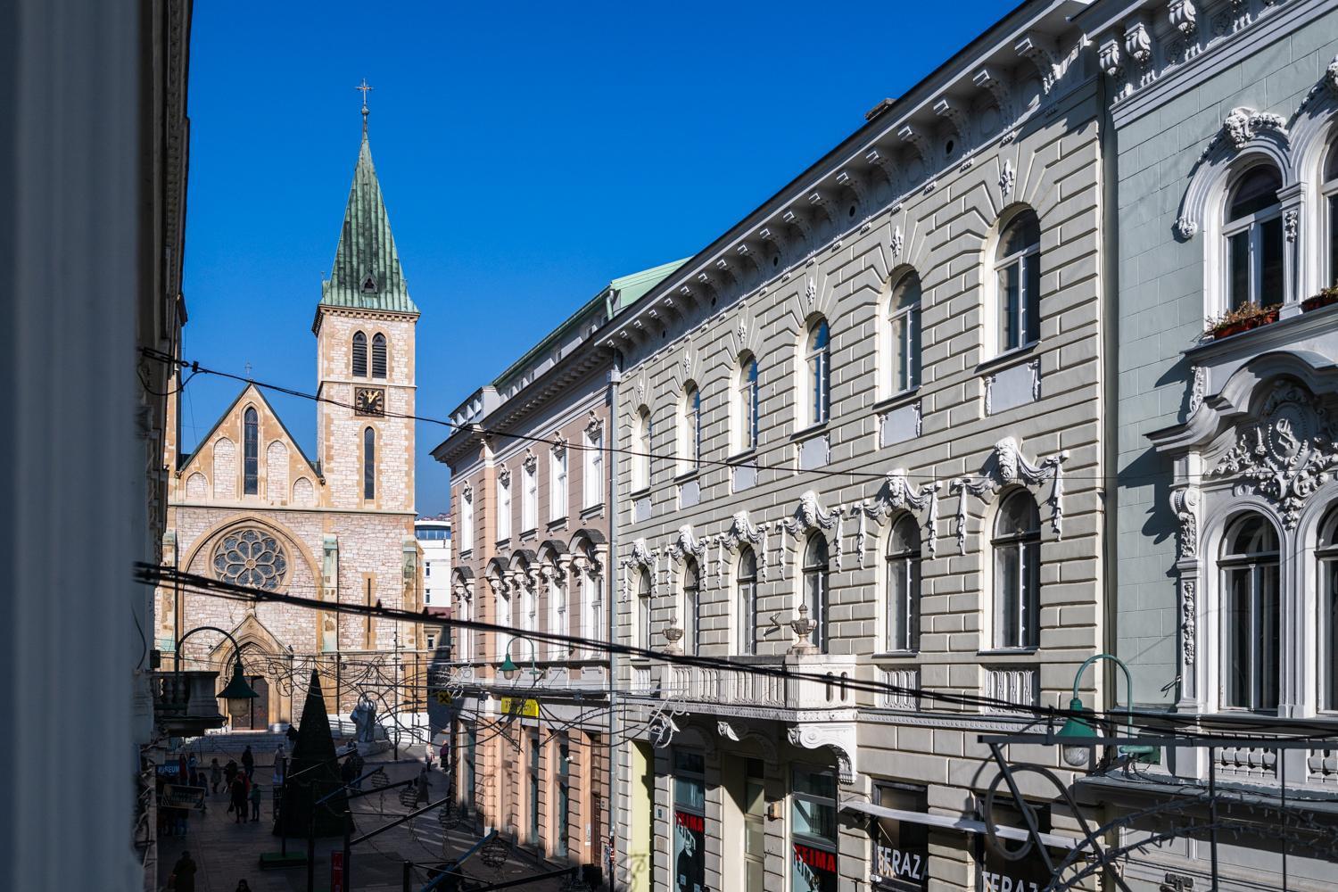 Modern And Design Apartments Near Cathedral Сараєво Екстер'єр фото