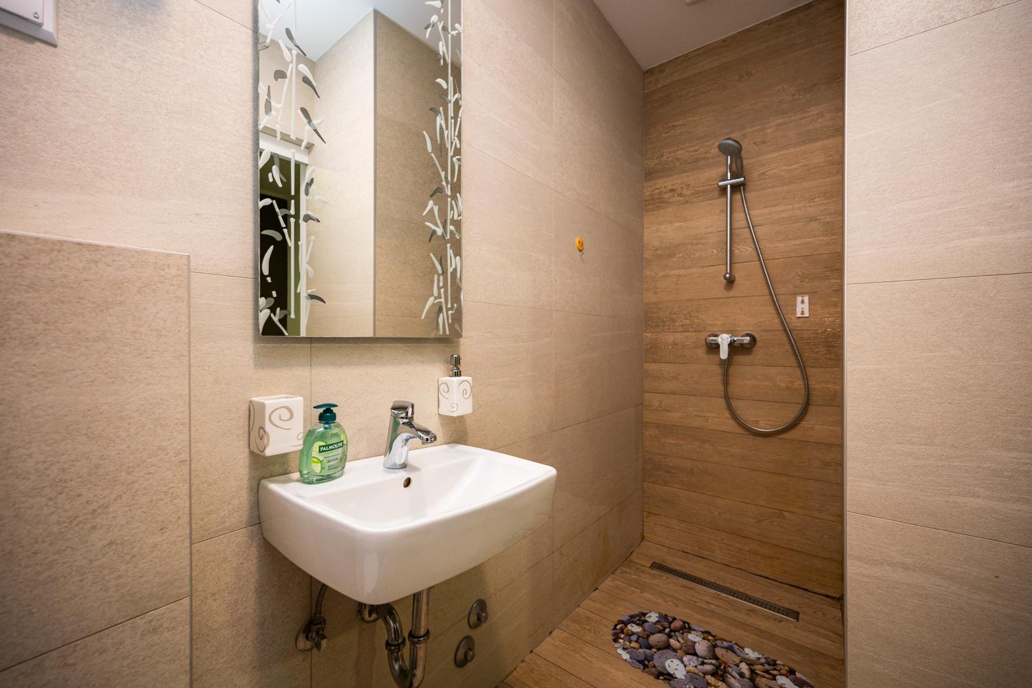 Modern And Design Apartments Near Cathedral Сараєво Екстер'єр фото